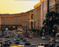 Українці, авто, фото із соцмереж