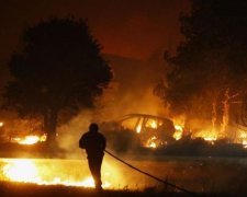 Нищівні пожежі добрались до курортів багатіїв