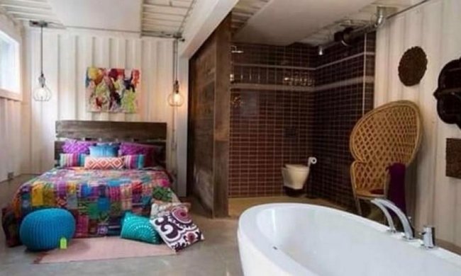 Как из грузового контейнера создать уютное жилье