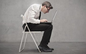 Як попередити порушення постави
