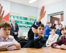 Учителям пообещали сладкую жизнь: кому повысят зарплаты
