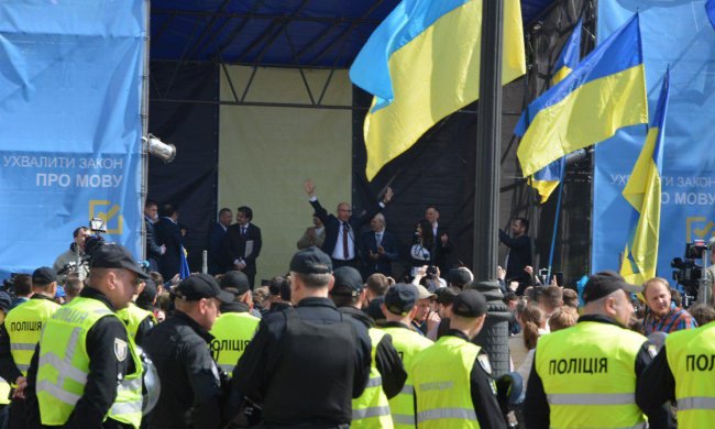 Угорщина терміново звернулася до Зеленського через Закон про мову: вся надія на слугу народу