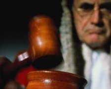 Дві дівчинки в Англії отримали довічний термін за вбивство