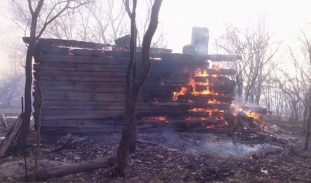 Белорусские спасатели помогли тушить украинское село (фото)