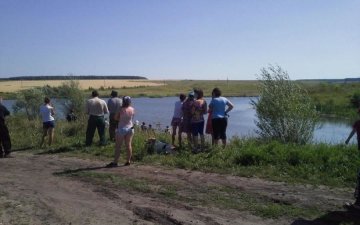 Загадочная трагедия на Харьковщине: малолетнюю девочку нашли в пруду