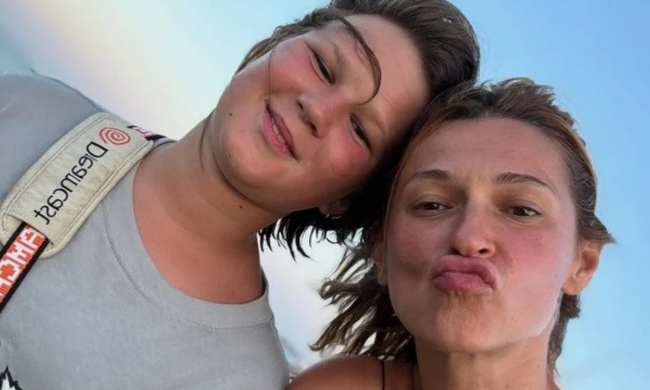 Tayanna (Тетяна Решетняк) з сином, кадр з інтерв'ю