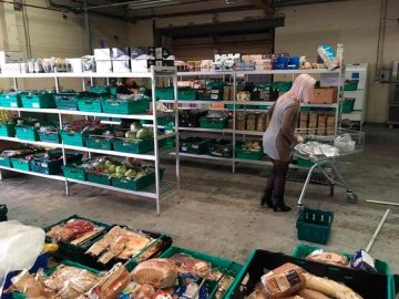 Британцям офіційно продають продукти зі смітників