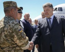 Украина в НАТО: Порошенко показал первые шаги на пути к Альянсу