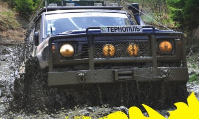 Львовяне сегодня будут гонять на джипах по танкодрому