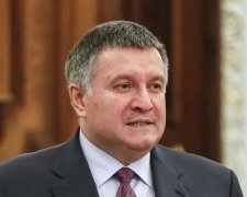 Аваков висміяв прокурорів-корупціонерів