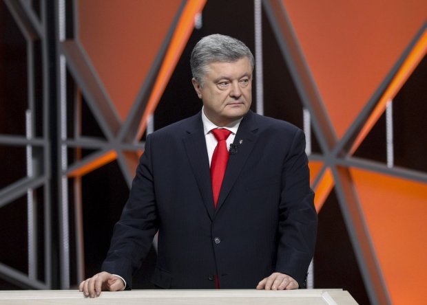 Громкая отставка в Администрации президента: помощник Порошенко написал гневный рапорт, в котором раскрыл все