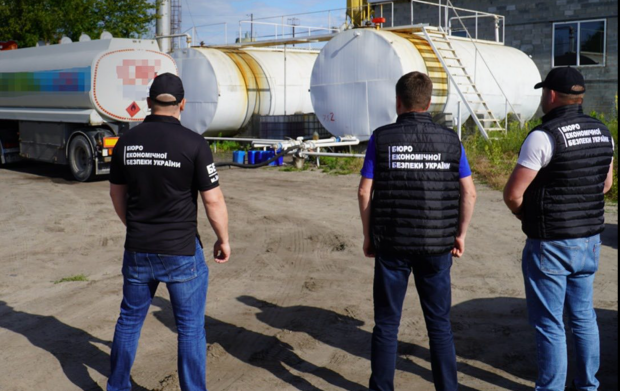 Мільйони на фальсифікаті: у Києві викрили нафтобазу, яка збувала українцям "ліве" пальне