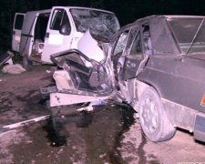 В Житомире водитель Mercedes вызвал смертельное ДТП