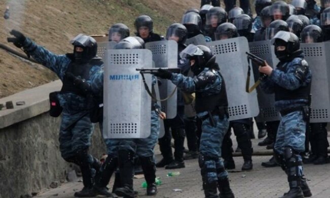 Беркутівці з Майдану працюють у харківській поліції