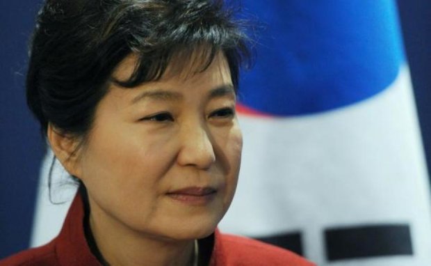 Життя після імпічменту: Пак Кин Хе вибачилася перед корейцями