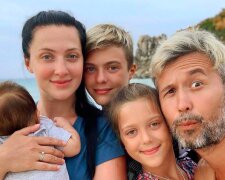 Дружина Сергія Бабкіна Сніжана показала ігри новонародженого сина з бабусею: "Дуже зворушливо"