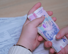 Субсидия и зарплата: деньги в руках