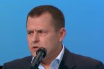 Закоханий Філатов похизувався розумницею-дружиною і пустив дніпрян "у спальню": "Мені 50, я - малюк"