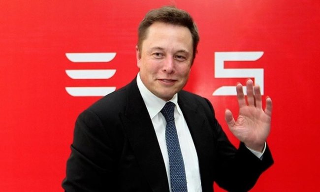 Школярка розробила рекламну кампанію для Tesla