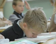 Советы психолога: как утром поднять школьника с кровати