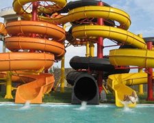 Відпочинок влітку в Україні 2017: найкращі аквапарки країни