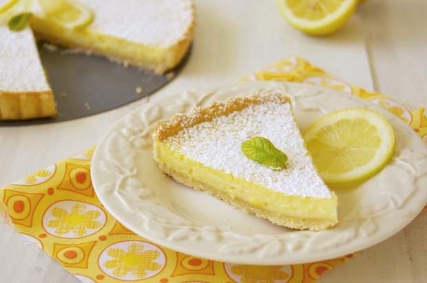 Вам точно сподобається: йогуртово-лимонний тарт з розмарином