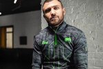 Василь Ломаченко перед боєм з Масаеші Накатані влаштував заплив на тлі пальм: "Не наш лиман"