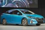 Toyota Prius нового покоління заряджається від мережі за 2 години (фото, відео)