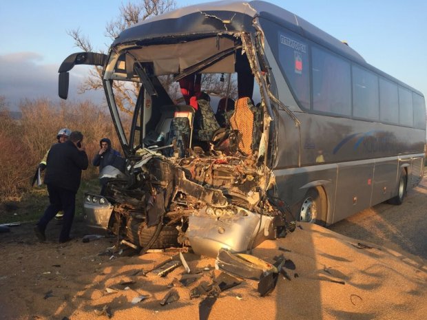 В России автобус с украинцами разбился в ДТП, есть пострадавшие