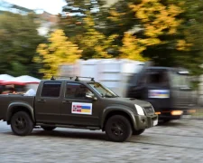 37-й гуманитарный конвой из Норвегии возле львовской ратуши