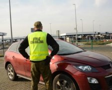 Польша принялась выдворять украинцев  