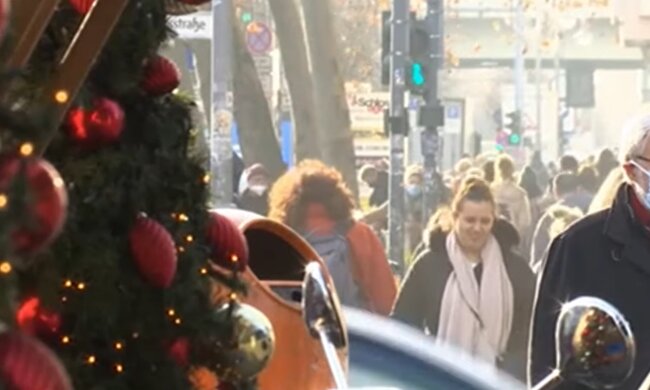 Новогодние праздники, кадр из видео