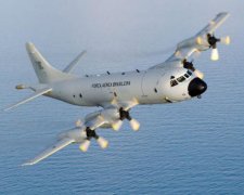 Российский самолет "подрезал" американского разведчика над Черным морем