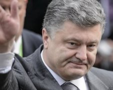 Порошенко назвав умови скасування чергової мобілізації