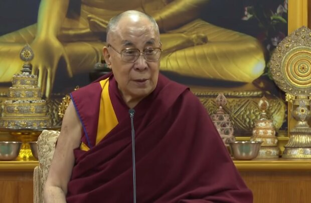 Далай-лама, скриншот YouTube