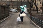 Волонтери допомогли врятувати дитину: Facebook Мама і немовля