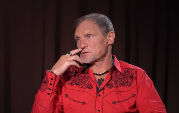 Олег Скрипка требует сделать такие налоги, чтобы певцы аж пищали: "Если бы я был императором..."