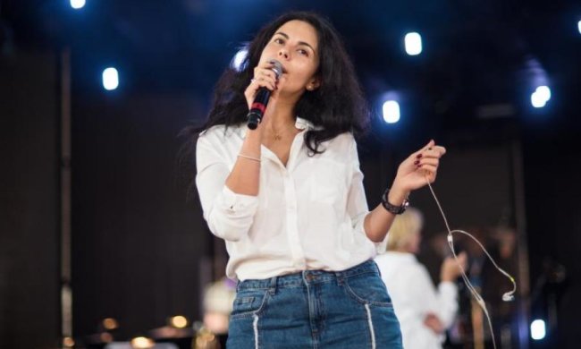 Платье Каменских выдало "интересное положение" певицы: неужели Потап постарался