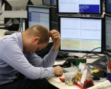 На Московській біржі вдруге за місяць зупинили торги