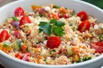 Булгур з креветками і овочами: цікавий рецепт
