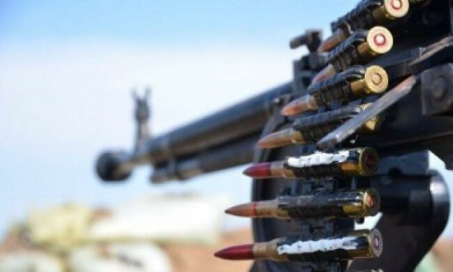 Бойовики обстріляли Донбас із гранатометів та кулеметів 20 разів
