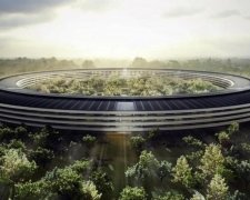 Дрон зафільмував міць нової штаб-квартири Apple