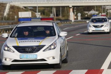 2 мільйони і план "Перехоплення": киянку зухвало пограбували посеред білого дня