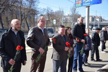 У Подільському районі вшанували пам’ять жертв Куренівської трагедії