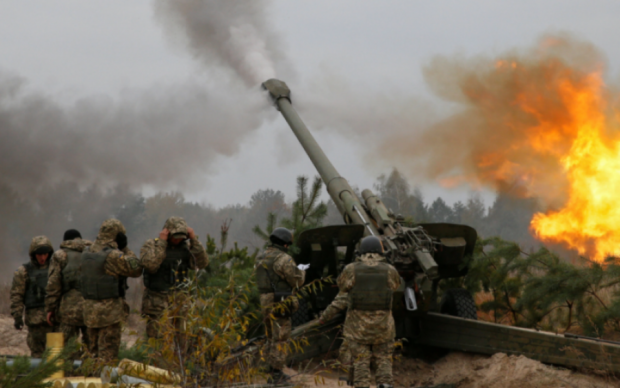 Величественное зрелище: украинские бойцы показали горящее небо