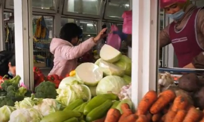 Овощи на рынке, кадр из видео, изображение иллюстративное: YouTube