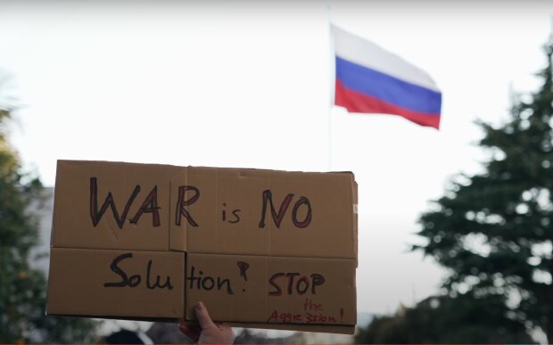 Протест проти війни. Фото: скрін youtube