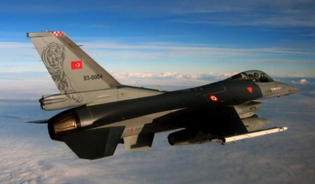 Турецькі ВПС завдали удару по курдам на півночі Іраку
