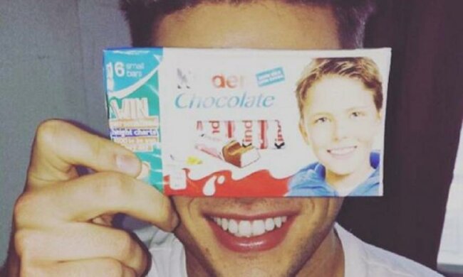 Дуже солодкий: ось як зараз виглядає хлопчик з упаковки Kinder Chocolate