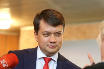 Разумков зробив несподівану заяву про депутатську недоторканність: слуги народу затамували подих